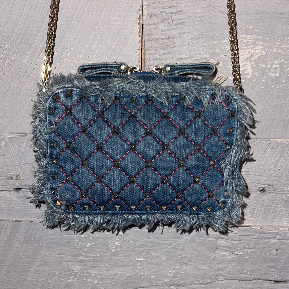 🔥Denim Valentino Garavani crossbody with removable straps